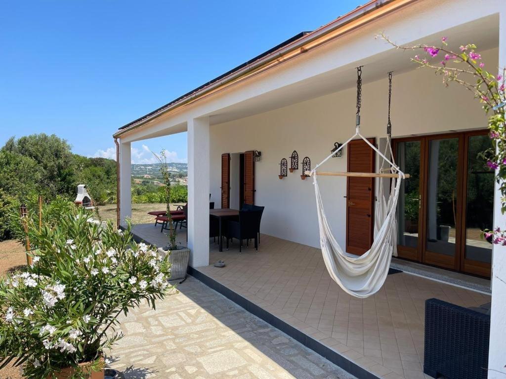 La Piana Holiday House Bassacutena Kültér fotó